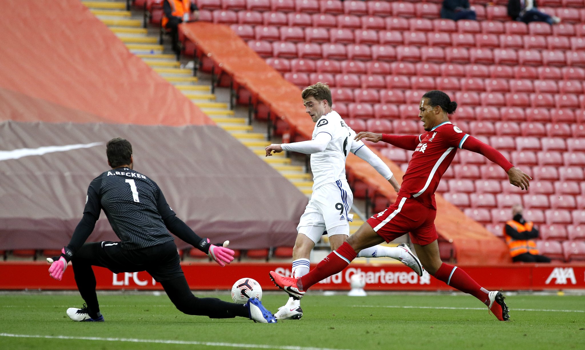 更是一种冷 更是一种冷